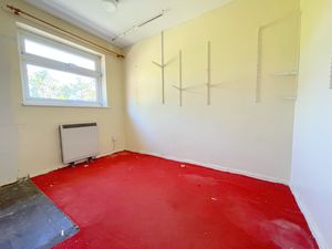 Cedar Avenue- click for photo gallery
